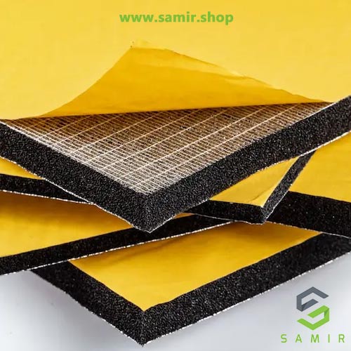 پانل فوم دار نصب‌شده در دیوار